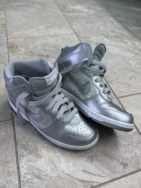 Nike Women’s High-Top Sneakers Silver Glitter